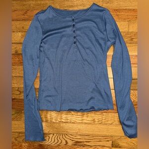 Women’s blue long sleeve top size xl
